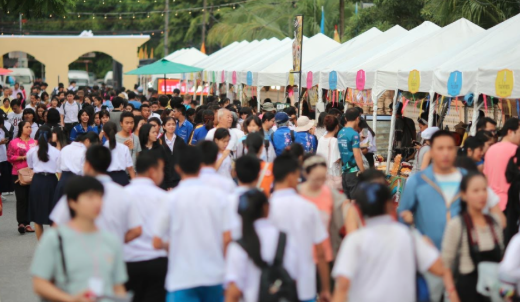 เปิดอย่างยิ่งใหญ่ งาน “P